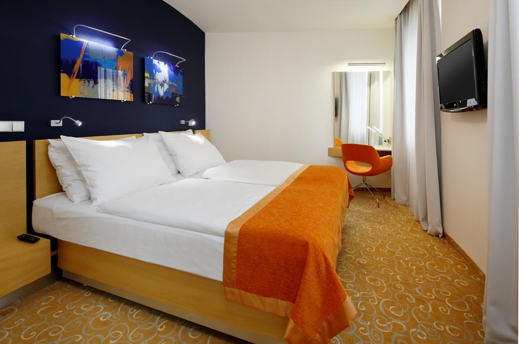 Orea Hotel Atrium Otrokovice Chambre photo